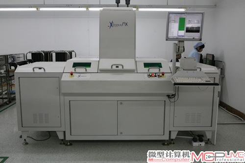 量产步骤 5：3DXray，显卡也需要X光检测。由于焊点都在元器件的下方，因此通过回流焊焊接的贴片元件的焊点质量，无法通过肉眼和显微镜进行判断，此时需要通过3DXray仪器来检验回流焊的质量。